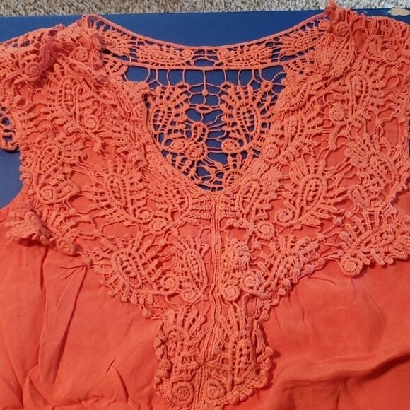Alya tank top crochet style top - Picture 3 of 4